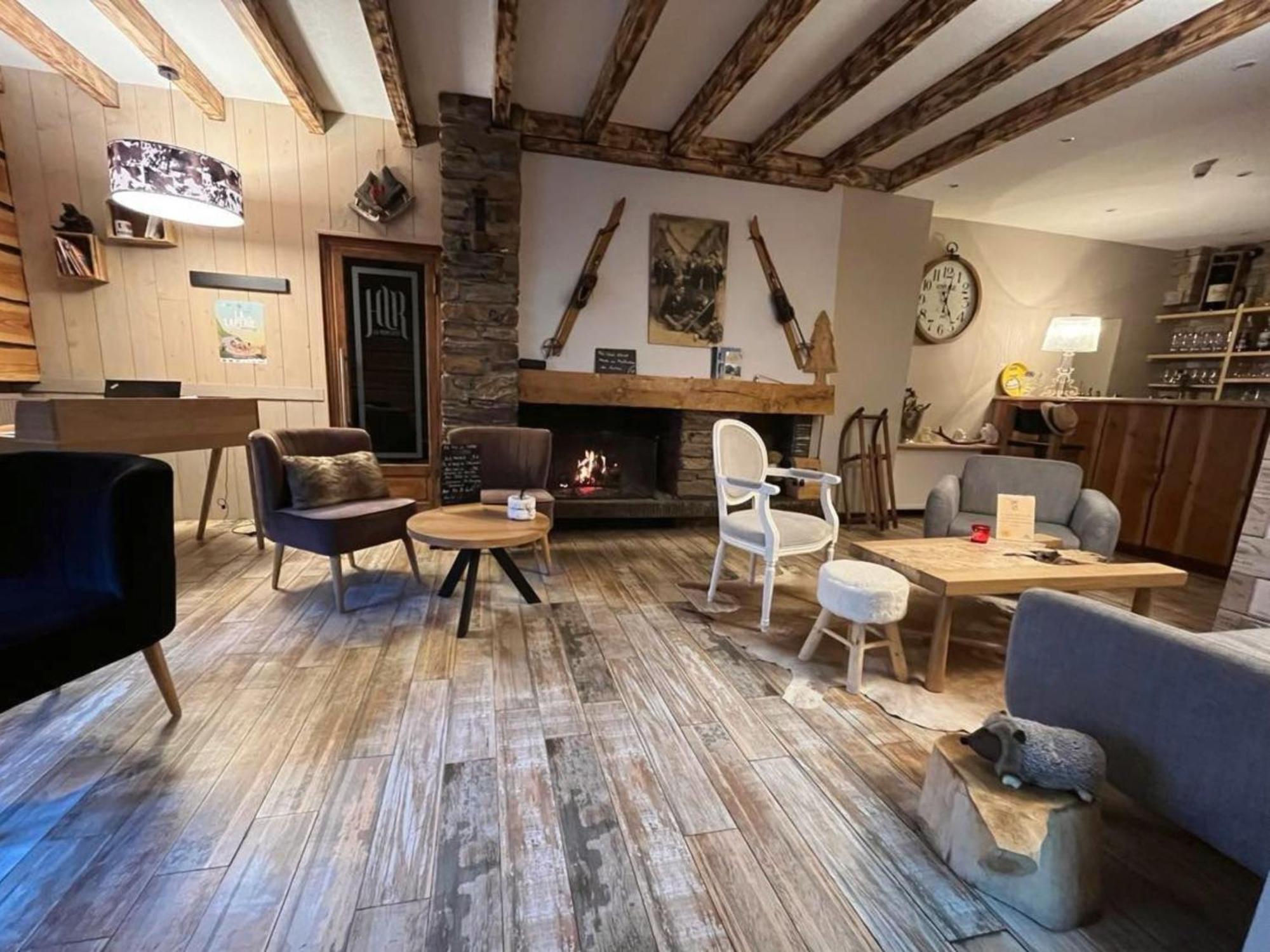 Hotel La Rencluse Saint-Mamet Exteriör bild