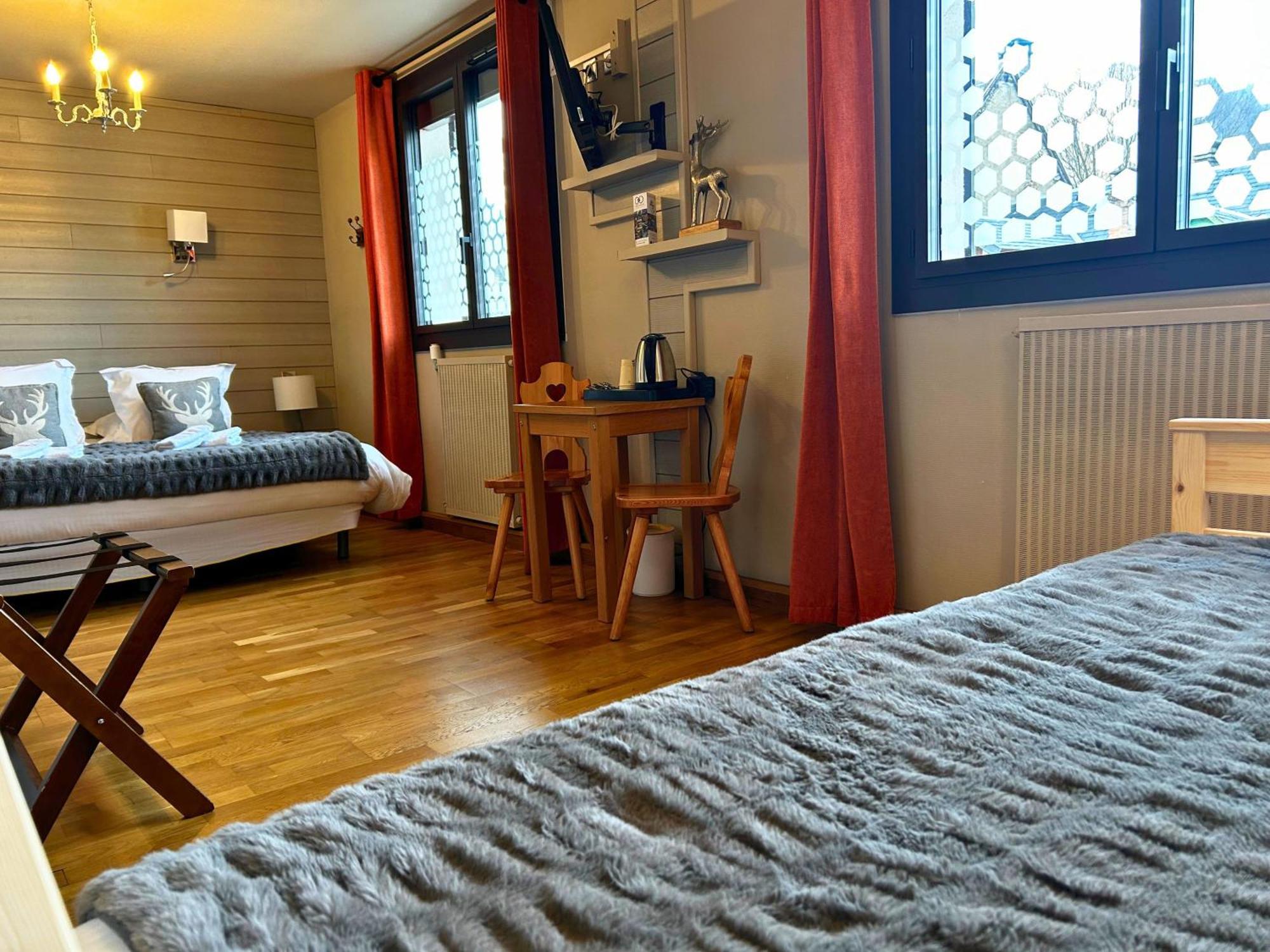 Hotel La Rencluse Saint-Mamet Exteriör bild
