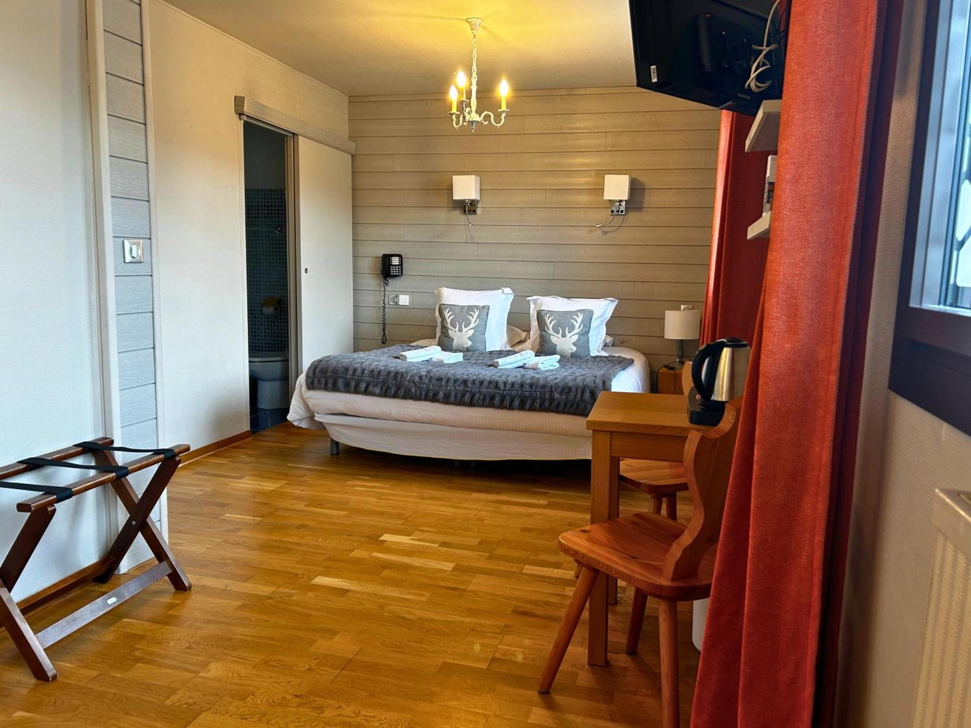 Hotel La Rencluse Saint-Mamet Exteriör bild