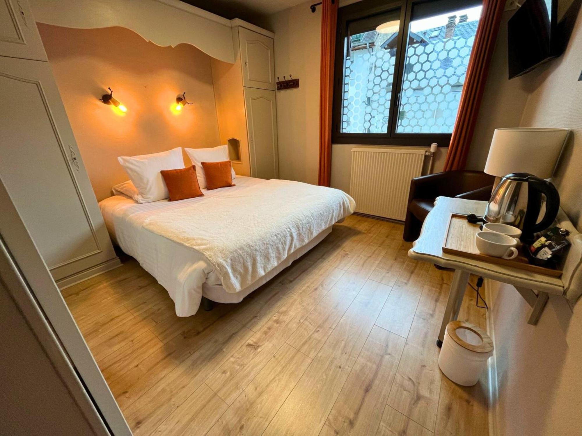 Hotel La Rencluse Saint-Mamet Exteriör bild