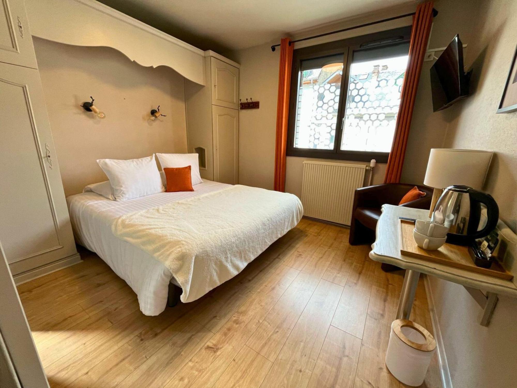 Hotel La Rencluse Saint-Mamet Exteriör bild