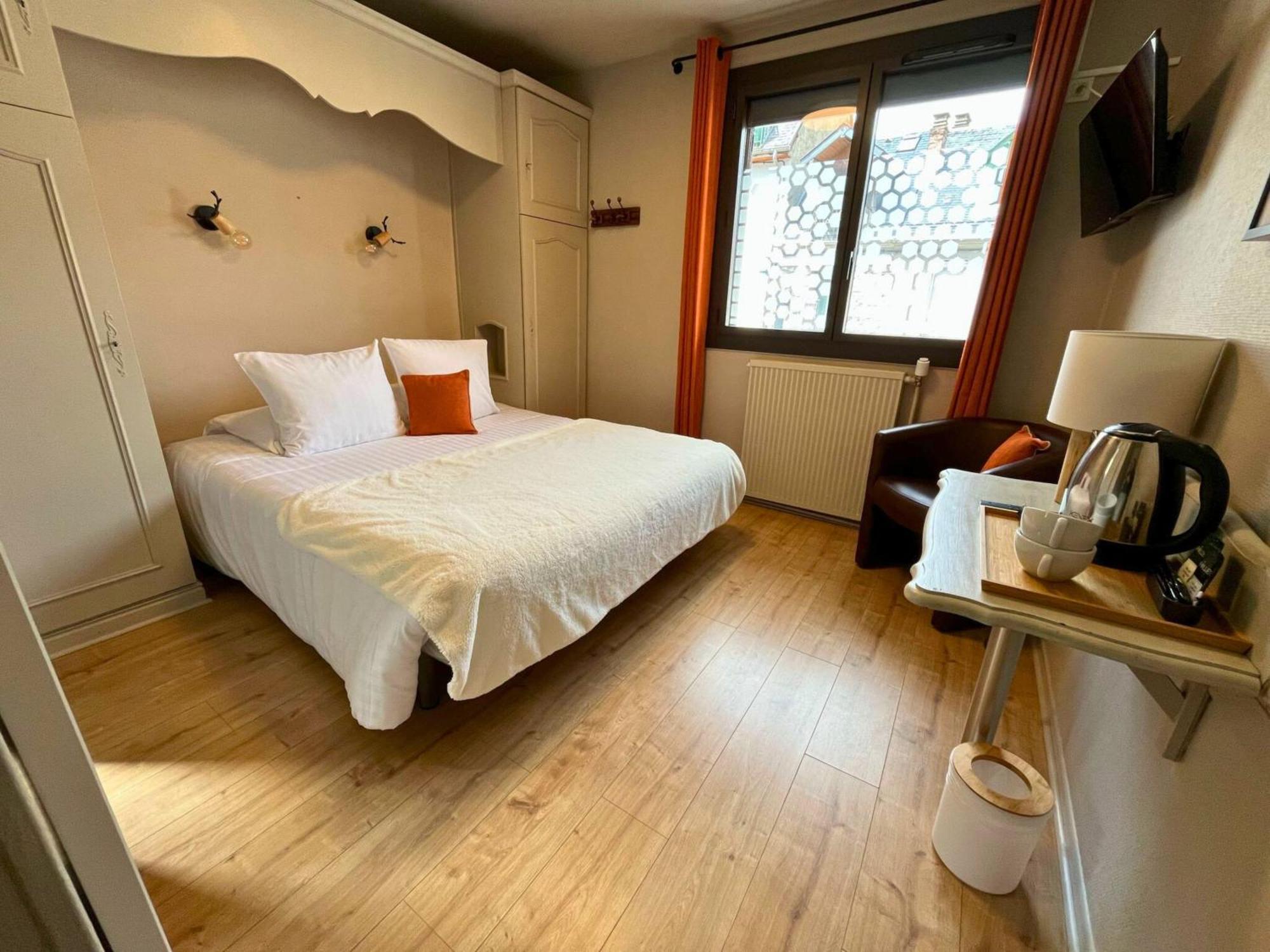 Hotel La Rencluse Saint-Mamet Exteriör bild